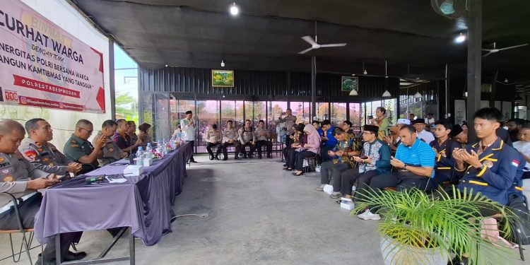 Suara dari Jalan Seroja: Warga Sunggal Curhat, Kapolrestabes Menjawab dengan Hati Suara dari Jalan Seroja: Warga Sunggal Curhat, Kapolrestabes Menjawab dengan Hati