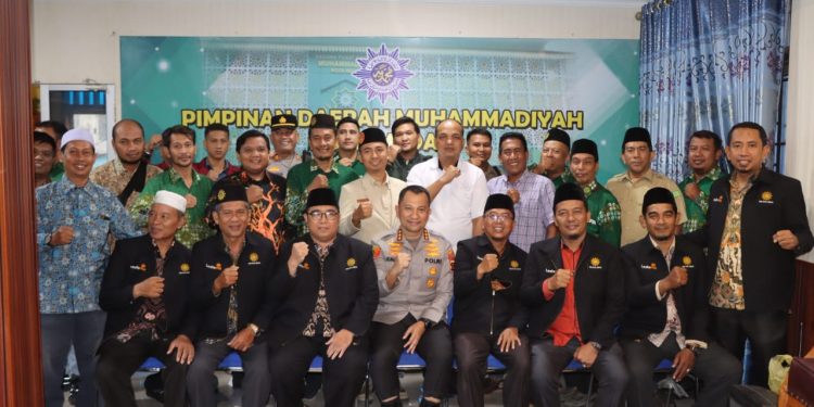 Kapolrestabes Medan Silaturahmi ke PD Muhammadiyah, Ajak Bersinergi Wujudkan Kota Aman dan Tertib Kapolrestabes Medan Silaturahmi ke PD Muhammadiyah, Ajak Bersinergi Wujudkan Kota Aman dan Tertib