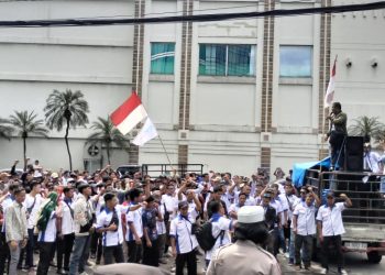 Aksi Buruh Medan: Tertib, Terkoordinir, dan Diwarnai Dialog Bersama Kapolrestabes Medan