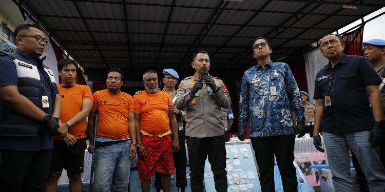 Tren Baru Narkoba di Medan: Liquid Vape Hingga Kokain Dibongkar Polisi, 50 Kg Sabu Dimusnahkan