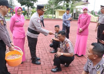 49 Personel Naik Pangkat, Kapolsek Serbalawan Gunawan Sembiring Resmi Sandang AKP dan Tegaskan Komitmen Layani Masyarakat dengan Semangat Huoe Geng