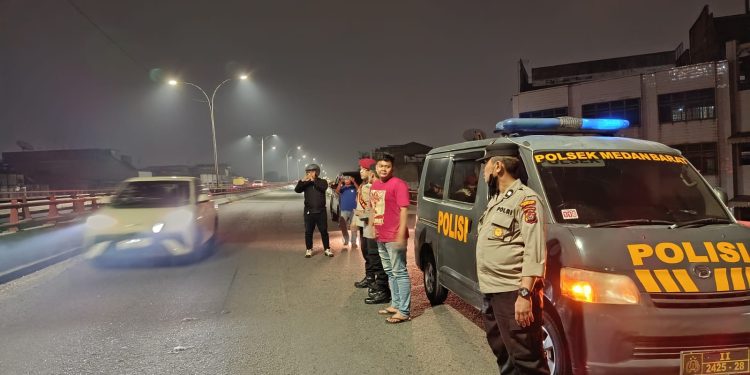 Sisir Titik Rawan Tengah Malam, Polsek Medan Barat Jaga Kamtibmas