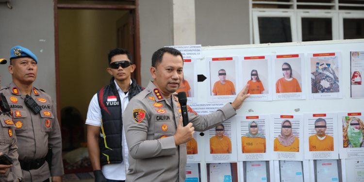 Polrestabes Medan Bongkar Sindikat Jual-Beli Bayi, Transaksi Sudah Dibayar Sejak Dalam Kandungan Polrestabes Medan Bongkar Sindikat Jual-Beli Bayi, Transaksi Sudah Dibayar Sejak Dalam Kandungan