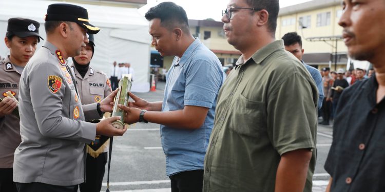 Sabuk dan Kentongan Kamtibmas Langkah Nyata Perkuat Keamanan Kota, Jean Calvijn : “Ini Gerakan Bersama”