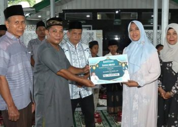 Safari Ramadhan Berlanjut, Wakil Wali Kota Herlina Salurkan Hibah Rp30 Juta di Masjid As Sholeh