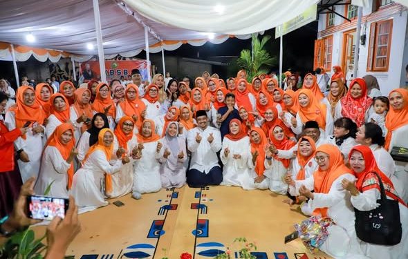 Wesly Silalahi Kirim Herlina Dampingi Bobby Nasution, Warga Siantar Antusias di Buka Puasa KBSB