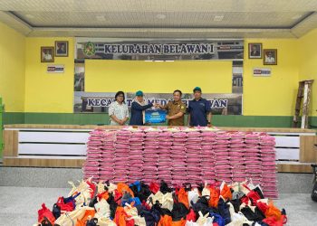 Pelindo Regional 1 Salurkan 5.815 Paket Sembako untuk Warga Sekitar Pelabuhan