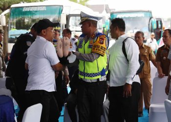 Di Tengah Pengamanan Mudik, Kompol Lengkap Siregar Utamakan Kemanusiaan Selamatkan Petugas