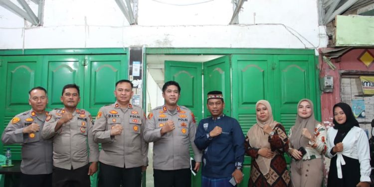 Kapolres Pelabuhan Belawan Rangkul Tokoh Agama dan KBB, Perkuat Sinergi Jaga Kamtibmas Kapolres Pelabuhan Belawan Rangkul Tokoh Agama dan KBB, Perkuat Sinergi Jaga Kamtibmas