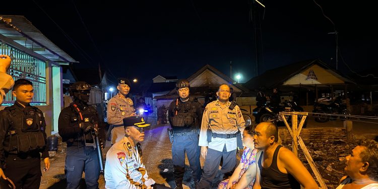 Brimob Polda Sumut Perkuat Pengamanan Malam, Patroli Skala Besar Jaga Denyut Keamanan Belawan