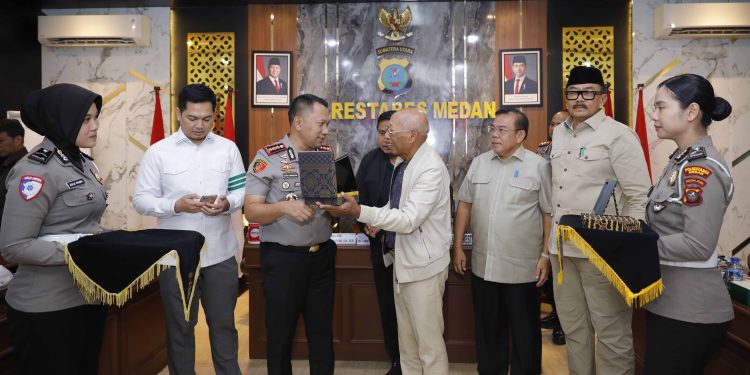 Dari Etik hingga TNKB, MKD DPR RI Matangkan Koordinasi dengan Polrestabes Medan Dari Etik hingga TNKB, MKD DPR RI Matangkan Koordinasi dengan Polrestabes Medan