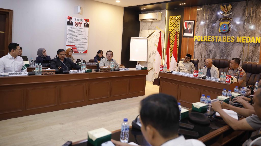Dari Etik hingga TNKB, MKD DPR RI Matangkan Koordinasi dengan Polrestabes Medan Dari Etik hingga TNKB, MKD DPR RI Matangkan Koordinasi dengan Polrestabes Medan