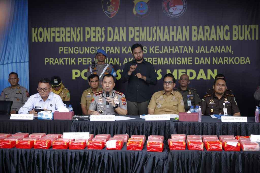 184 Pelaku Kejahatan Diamankan Polrestabes Medan, Narkoba dan Judi Jadi Sorotan 184 Pelaku Kejahatan Diamankan Polrestabes Medan, Narkoba dan Judi Jadi Sorotan
