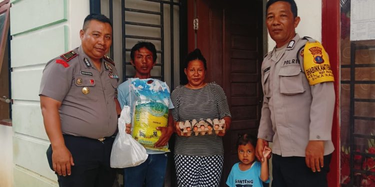 Kapolsek Siantar Marihat Hadirkan Kepedulian, Bantu Warga dengan Anak Stunting