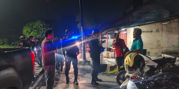 Brimob Sumut Bergerak di Jam Rawan, Patroli Malam Medan Dibayangi Ancaman Geng Motor Brimob Sumut Bergerak di Jam Rawan, Patroli Malam Medan Dibayangi Ancaman Geng Motor