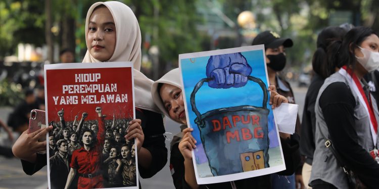GMNI Sumut Gelar Demo May Day di DPRD Sumut, Angkat Isu Buruh hingga Pendidikan