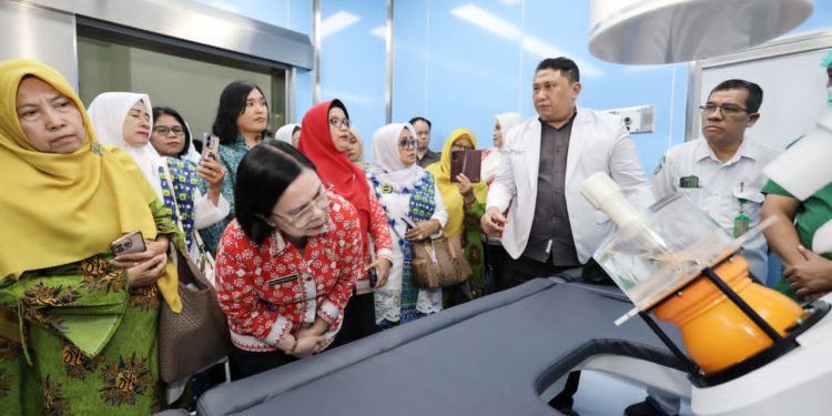 Kepemimpinan Wesly Silalahi Hadirkan Layanan ESWL, Warga Pematangsiantar Kini Bisa Hancurkan Batu Ginjal Tanpa Operasi