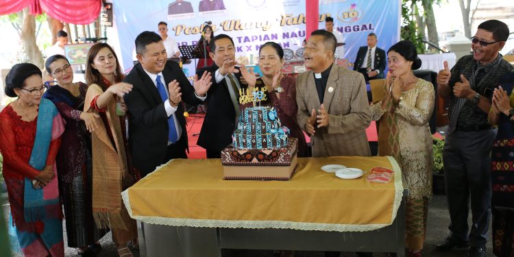 Pesta Ulang Tahun ke-10 HKBP Ressort Tapian Nauli Sunggal Sukses, Praeses Distrik X Medan-Aceh: Bernyanyilah Untuk Kemuliaan Tuhan! Pesta Ulang Tahun ke-10 HKBP Ressort Tapian Nauli Sunggal Sukses, Praeses Distrik X Medan-Aceh: Bernyanyilah Untuk Kemuliaan Tuhan!