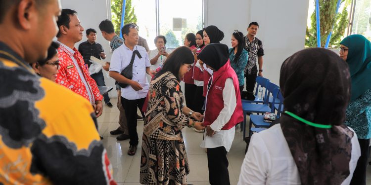 Wali Kota Wesly Silalahi Dorong Penguatan Layanan Kesehatan, Kader Posyandu Nagapita Dibekali Peralatan Modern Wali Kota Wesly Silalahi Dorong Penguatan Layanan Kesehatan, Kader Posyandu Nagapita Dibekali Peralatan Modern