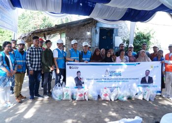 PLN UP3 Pematangsiantar Nyalakan Harapan Lewat Program Light Up The Dream dan Penyaluran Sembako