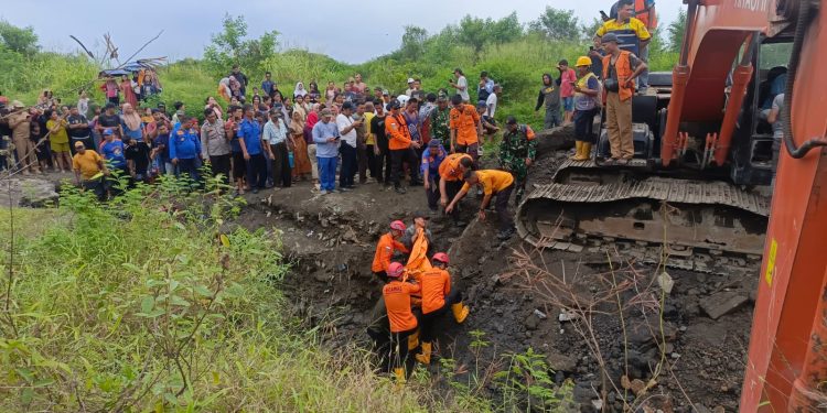 Cari Timah Bekas di Tengah Malam, Dua Pekerja Tewas Tertimbun Longsor di PT Gahapi