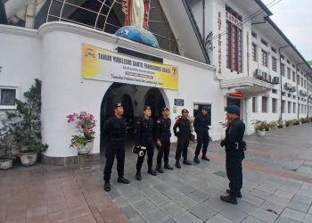 Brimob Sumut Sterilisasi Gereja-Gereja di Medan, Pastikan Ibadah Kenaikan Yesus Kristus Berlangsung Aman dan Khusyuk