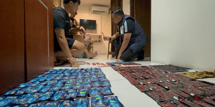 Jaringan Vape Narkoba di Medan Terkuak, Dikendalikan DPO dari Balik Layar Jaringan Vape Narkoba di Medan Terkuak, Dikendalikan DPO dari Balik Layar