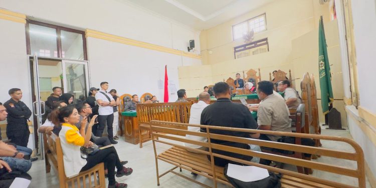 Sidang Prapid di PN Medan, Saksi Ungkap Dugaan Penganiayaan Terjadi di Kamar Hotel Sidang Prapid di PN Medan, Saksi Ungkap Dugaan Penganiayaan Terjadi di Kamar Hotel