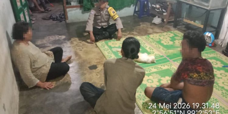 Bhabinkamtibmas Polsek Siantar Barat Gerak Cepat Mediasi Dugaan Pencurian HP, Berakhir Damai