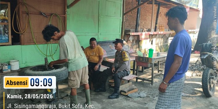 Polsek Siantar Martoba Ajak Warga Aktif Jaga Lingkungan Lewat Sambang Kamtibmas Humanis Polsek Siantar Martoba Ajak Warga Aktif Jaga Lingkungan Lewat Sambang Kamtibmas Humanis