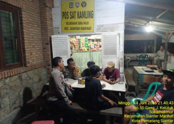 Perkuat Keamanan Lingkungan, Bhabinkamtibmas Polsek Siantar Marihat Gelar SALING di Pos Kamling Gang Kelutuk
