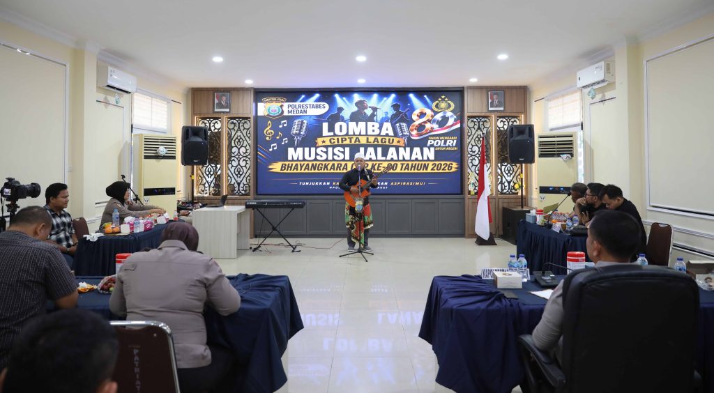 Polrestabes Medan Hadirkan Panggung bagi Musisi Jalanan di Hari Bhayangkara ke-80