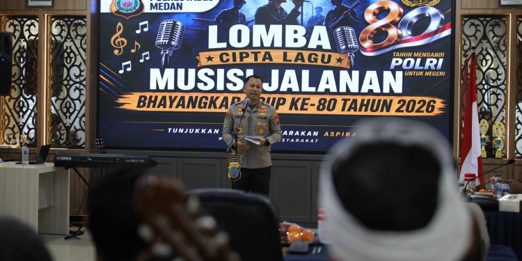 Polrestabes Medan Hadirkan Panggung bagi Musisi Jalanan di Hari Bhayangkara ke-80