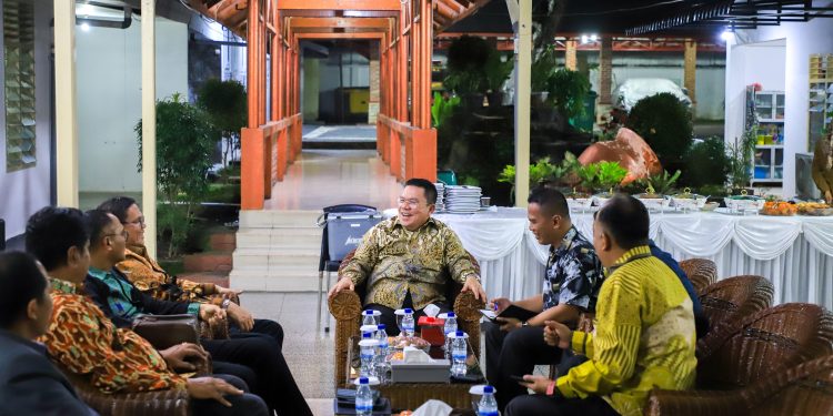 Wesly Silalahi Perkuat Harmoni Umat Beragama, Sambut Pengurus Pusat GPI di Rumah Dinas Wesly Silalahi Perkuat Harmoni Umat Beragama, Sambut Pengurus Pusat GPI di Rumah Dinas