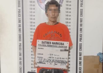 Duduk Santai di Warung, Pria di Siantar Utara Diciduk Polisi dengan 9 Paket Ganja