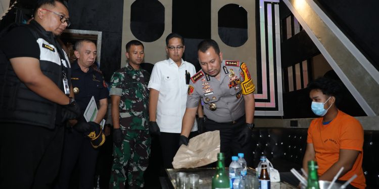 Peredaran Ekstasi Modus Kemasan Nasi Bungkus Terungkap di Phantom KTV Medan