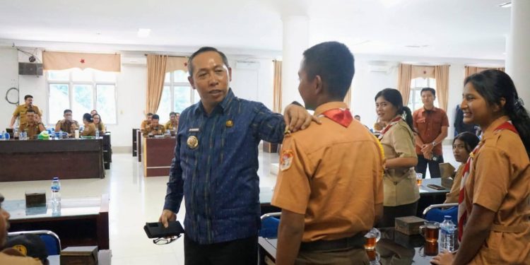 Bupati Taput Buka Secara Resmi Muscab Gerakan Pramuka Kabupaten Taput Bupati Taput Buka Secara Resmi Muscab Gerakan Pramuka Kabupaten Taput