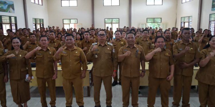 ‎Bupati Taput Tekankan Pendidikan Karakter di Tengah Era AI