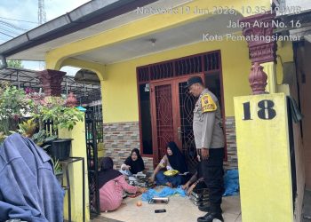 Kawal Program MBG, Bhabinkamtibmas Siantar Barat Pastikan Distribusi Gizi Tepat Sasaran untuk Balita dan Ibu Hamil