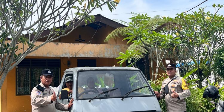 Polsek Siantar Selatan Kawal Penjualan Jagung Petani ke Bulog, Wujud Dukungan Nyata Ketahanan Pangan