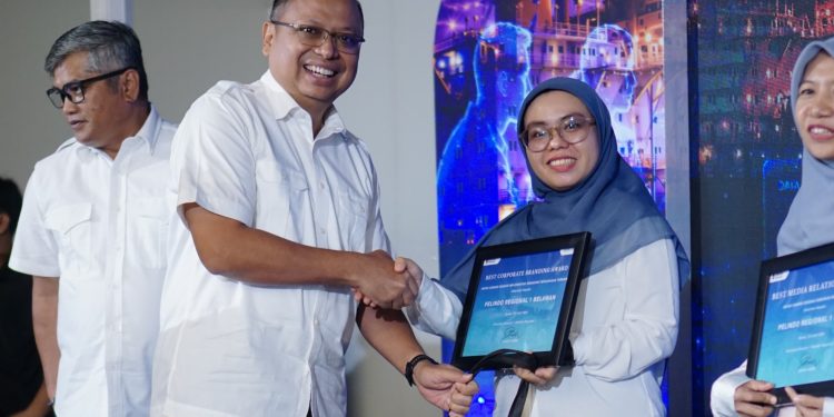 Forum Humas Regional 1 Jadi Ajang Penguatan Kompetensi, Pelindo Belawan Bawa Pulang Penghargaan