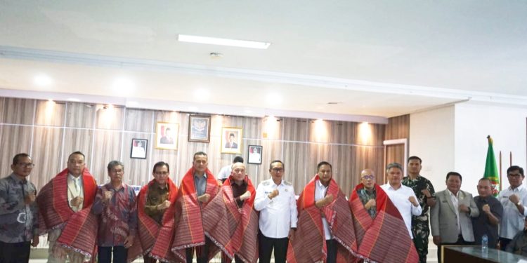 Bupati Tapanuli Utara Pimpin FGD, targetkan Perencanaan Pembangunan Daerah yang Terintegrasi dan Komprehensif Bupati Tapanuli Utara Pimpin FGD, targetkan Perencanaan Pembangunan Daerah yang Terintegrasi dan Komprehensif