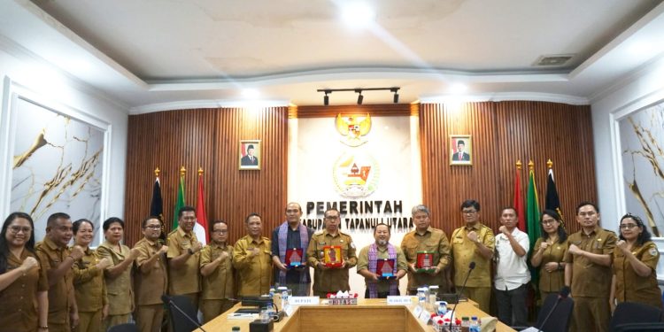 Lindungi Ekosistem Harangan Tapanuli, Pemkab Taput Jalin Sinergi Strategis dengan Dua Yayasan Konservasi Lindungi Ekosistem Harangan Tapanuli, Pemkab Taput Jalin Sinergi Strategis dengan Dua Yayasan Konservasi