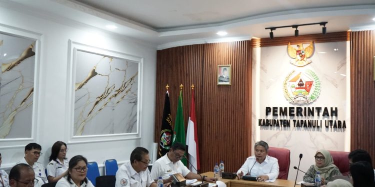 Sinergi UHC Pemkab Tapanuli Utara bersama BPJS Kesehatan Sibolga Tingkatkan Layanan Kesehatan Sinergi UHC Pemkab Tapanuli Utara bersama BPJS Kesehatan Sibolga Tingkatkan Layanan Kesehatan