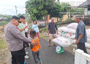 Wujud Nyata Dukung Ketahanan Pangan, Polsek Siantar Marihat Dampingi Penjualan Jagung Petani ke Bulog