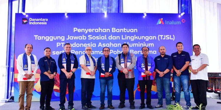 Inalum Salurkan Bantuan untuk Samosir termasuk 1 buah mobil tangki, Bupati Vandiko Dorong Keberlanjutan Program