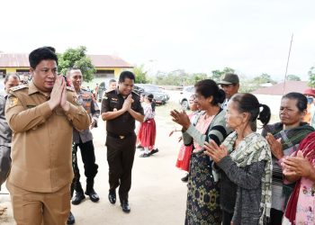 Sinergitas dengan TNI, Bupati Samosir Bersama Dandim 0210/TU Launching 30 Sumur Bor Bantuan KASAD, Wujud Kepemimpinan Kolaboratif Menjawab Kebutuhan Air Bersih