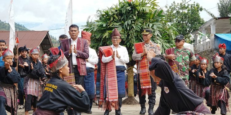 EVENT BUDAYA HORJA BIUS “PASAHAT HORBO LAE-LAE TU DOLOK PUSUK BUHIT”, MERAWAT TRADISI LELUHUR DAN WUJUD SYUKUR KEPADA SANG PENCIPTA EVENT BUDAYA HORJA BIUS “PASAHAT HORBO LAE-LAE TU DOLOK PUSUK BUHIT”, MERAWAT TRADISI LELUHUR DAN WUJUD SYUKUR KEPADA SANG PENCIPTA