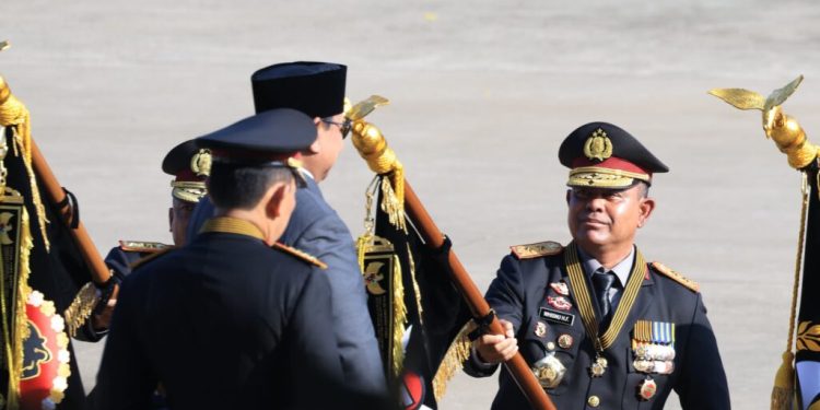 Kado Istimewa di Hari Bhayangkara ke-80, Kapolda Sumut Terima Langsung Nugraha Sakanti dari Presiden Kado Istimewa di Hari Bhayangkara ke-80, Kapolda Sumut Terima Langsung Nugraha Sakanti dari Presiden