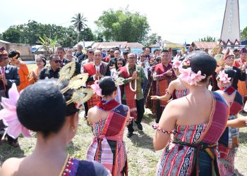 Wabup Samosir Ajak Pomparan Toga Samosir Berkontribusi Membangun Bona Pasogit, Pesta Bolon PTSBI Gaungkan Persatuan dan Pelestarian Budaya Batak